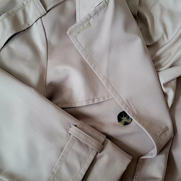 H and M trench coat size XS - Picture 4 of 7